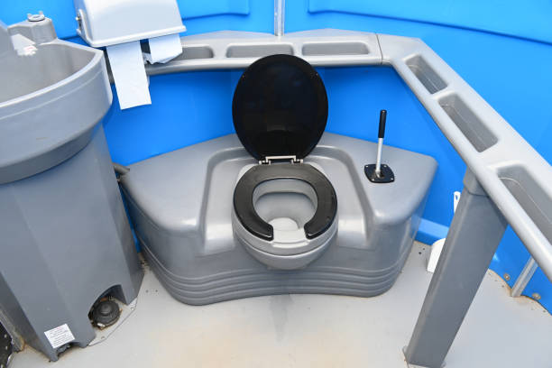 Best Portable toilet rental cost  in Ionia, MI